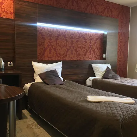 Värdshus Gosciniec Jurajski Zarki