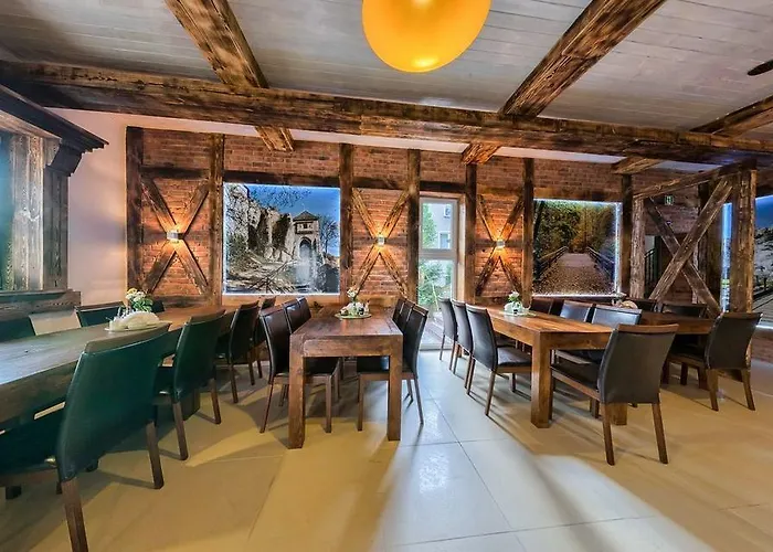 Gosciniec Jurajski *